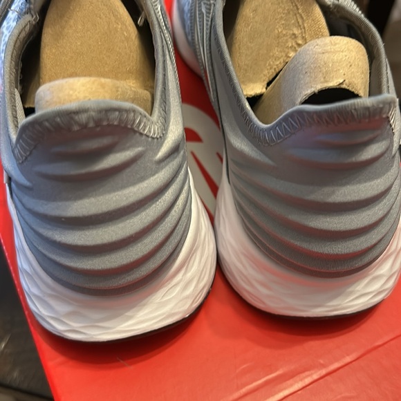 New balance shoes - Picture 4 of 4